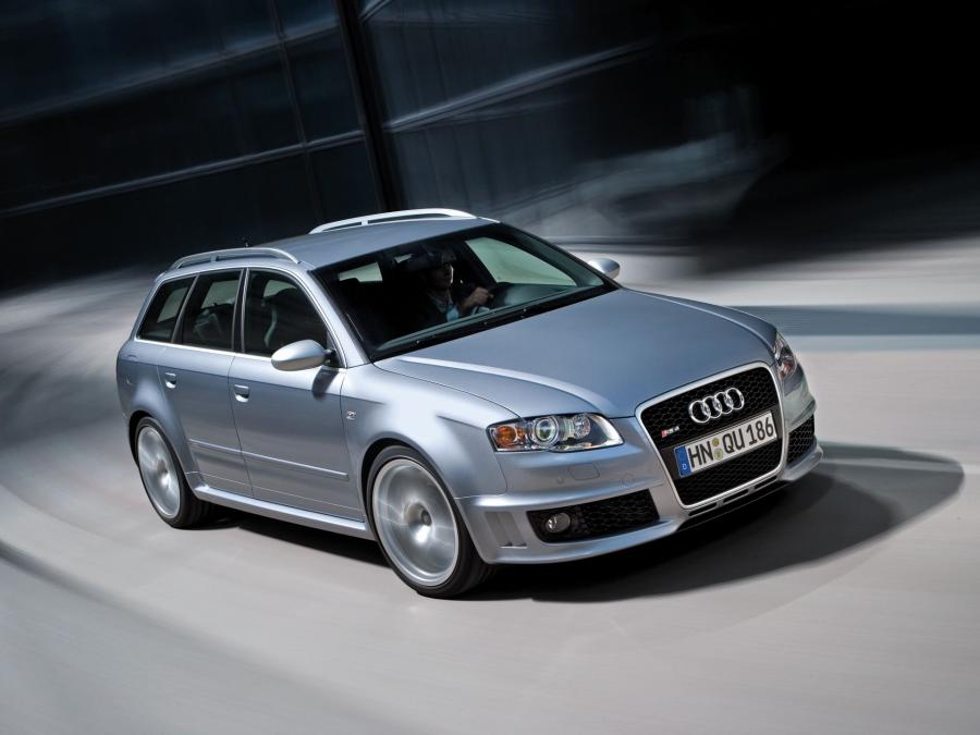  Audi RS4 Avant (B7, 8E) 2006 года  (WW) (фото 12 из 49)